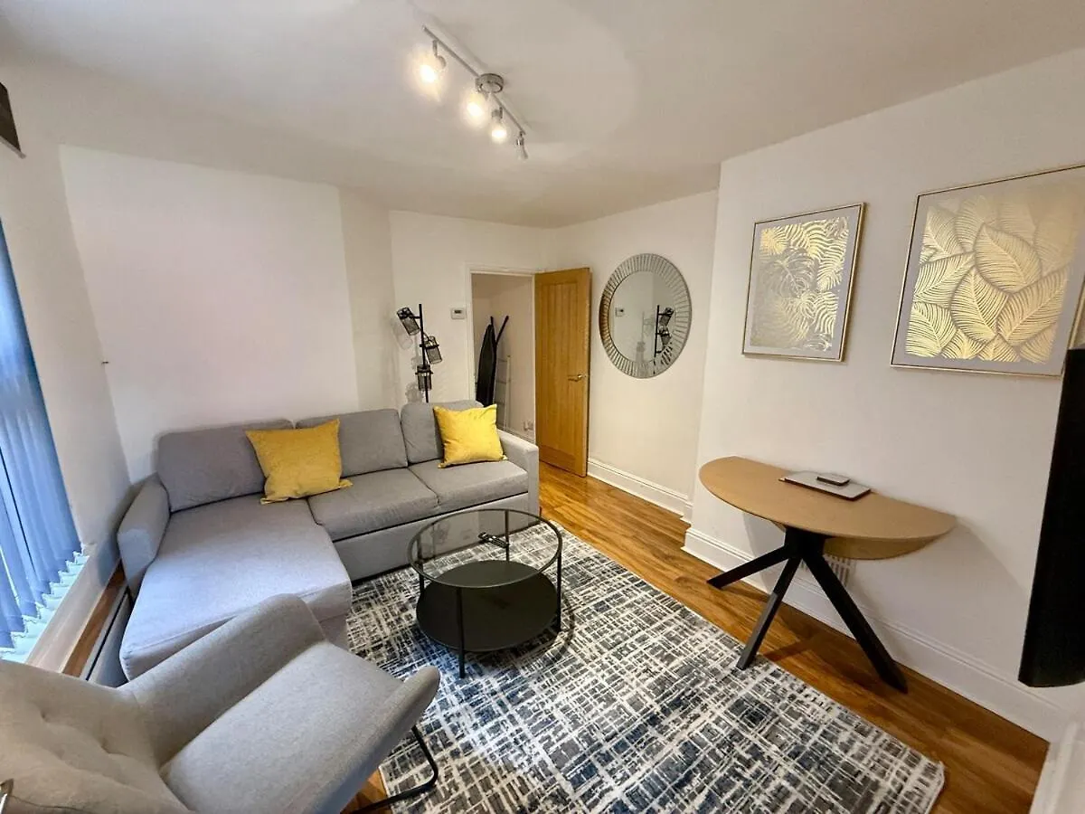 Beautiful City Centre Apartment With Garden Cardiff 0*,  United Kingdom