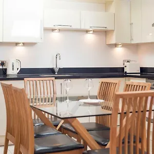 Apartment Modern In The Centre & By Stadiums, Cardiff