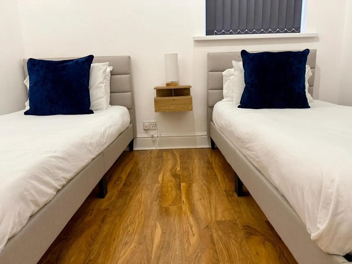 Beautiful City Centre Apartment With Garden Cardiff