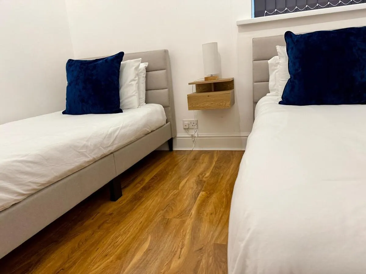 Beautiful City Centre Apartment With Garden Cardiff